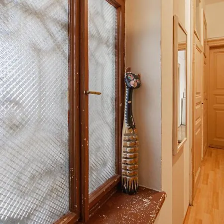 Apartament For Celebrations Spacious 3bdr With Balcony