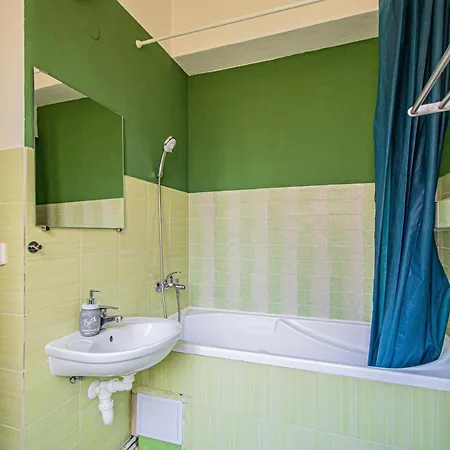 For Celebrations Spacious 3bdr With Balcony * Prag