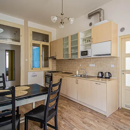 شقة For Celebrations Spacious 3bdr With Balcony
