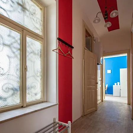 Apartament For Celebrations Spacious 3bdr With Balcony