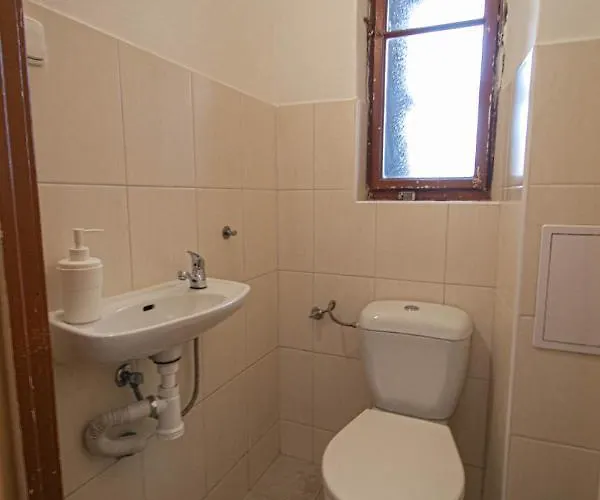 For Celebrations Spacious 3bdr With Balcony Apartamento