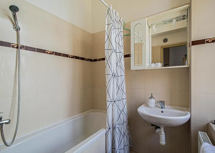 For Celebrations Spacious 3bdr With Balcony 아파트 프라하