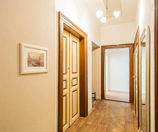For Celebrations Spacious 3bdr With Balcony *