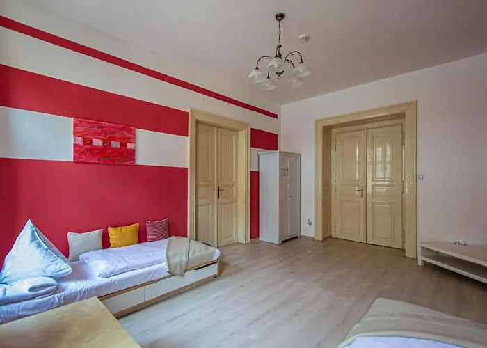 For Celebrations Spacious 3bdr With Balcony Prag