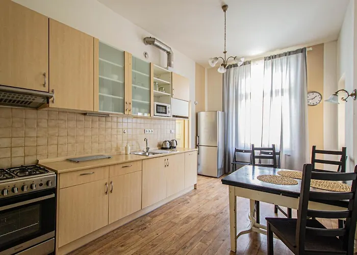 Apartment For Celebrations Spacious 3bdr With Balcony