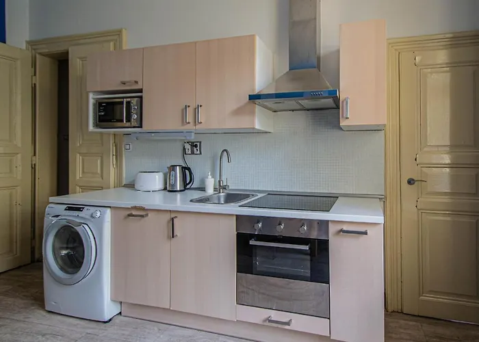 For Celebrations Spacious 3bdr With Balcony * Praga