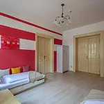 For Celebrations Spacious 3bdr With Balcony Prague
