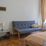 Apartment For Celebrations Spacious 3bdr With Balcony *
