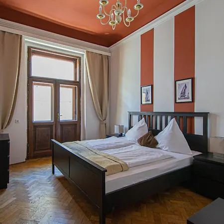 Apartmán For Celebrations Spacious 3bdr With Balcony Praha