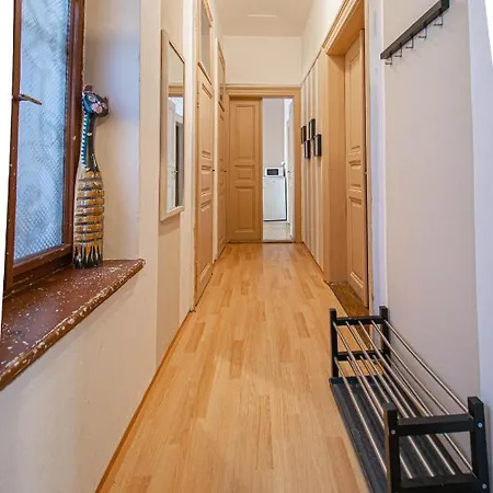 Apartmán For Celebrations Spacious 3bdr With Balcony