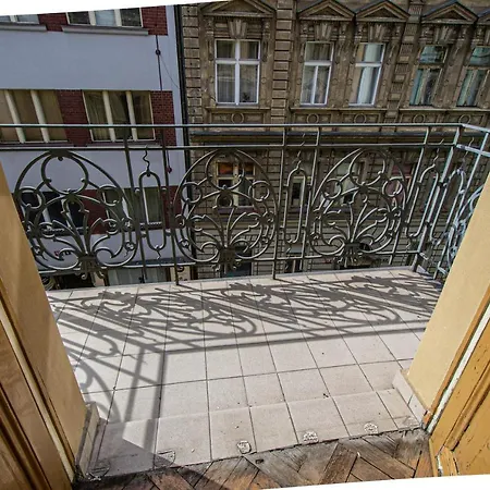 For Celebrations Spacious 3bdr With Balcony Apartmán *