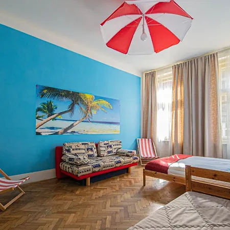 Apartmán For Celebrations Spacious 3bdr With Balcony
