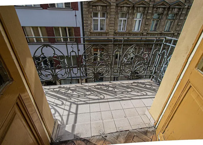For Celebrations Spacious 3bdr With Balcony Lägenhet *