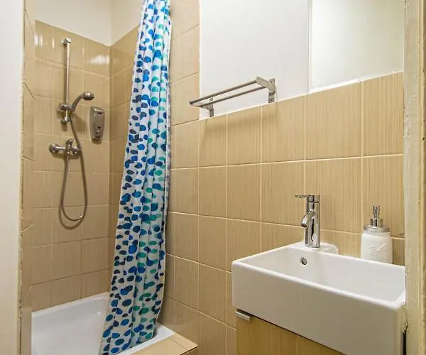 For Celebrations Spacious 3bdr With Balcony * Prag