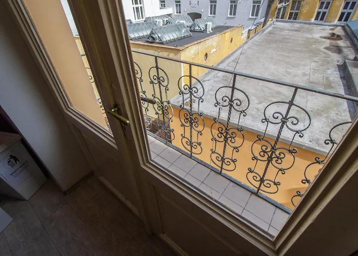 Lägenhet For Celebrations Spacious 3bdr With Balcony