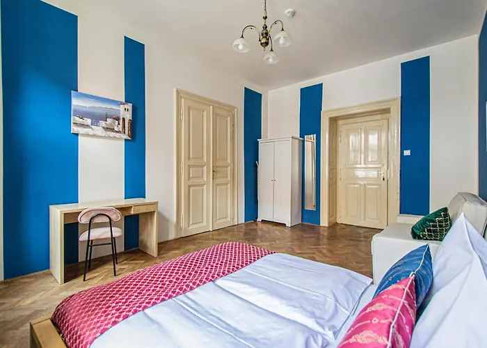Lägenhet For Celebrations Spacious 3bdr With Balcony